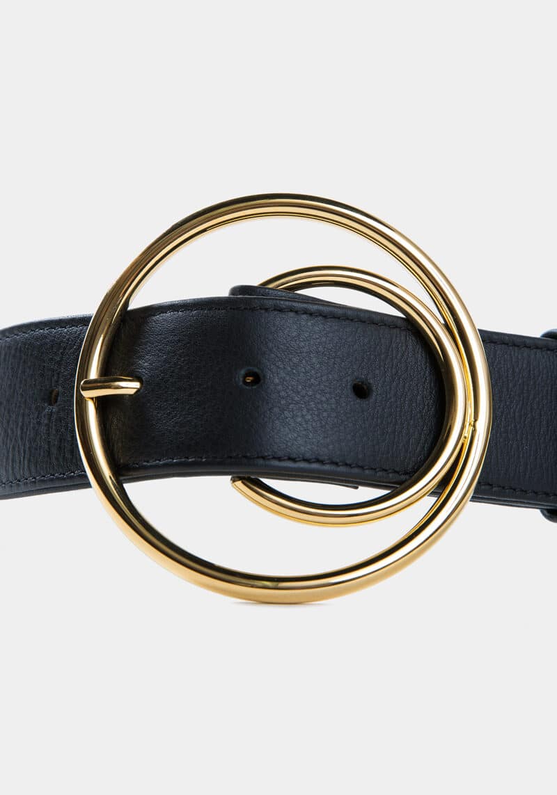 cybele-black-belt-round-buckle-gold-full-grain-calfskin-detail