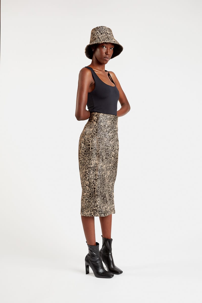 Bora-skirt-designer-pencil-fuseau-adjusted-knee-length-high-waist-cavallino-leather-printed-slit-chic-fashion-29thoctober-2