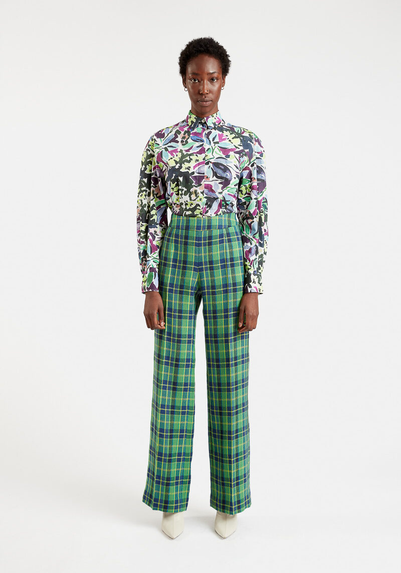 Gabriella-fitted-cotton-shirt-puff-sleeves-printed-mauve-green-lauren-wool-trousers-0