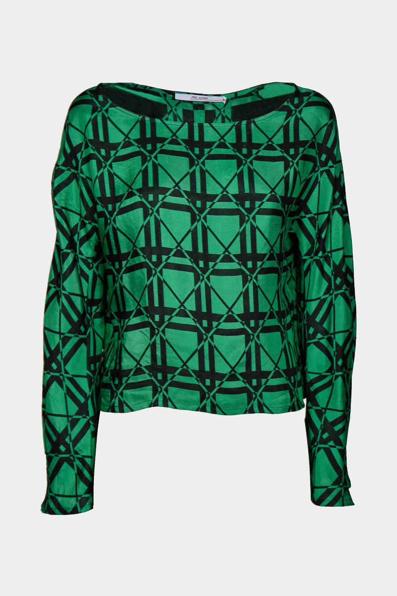 Gaelle-blouse-fluid-viscose-print-groen-zwart-wijde-mouwen-boot-hals-elegante-knoop
