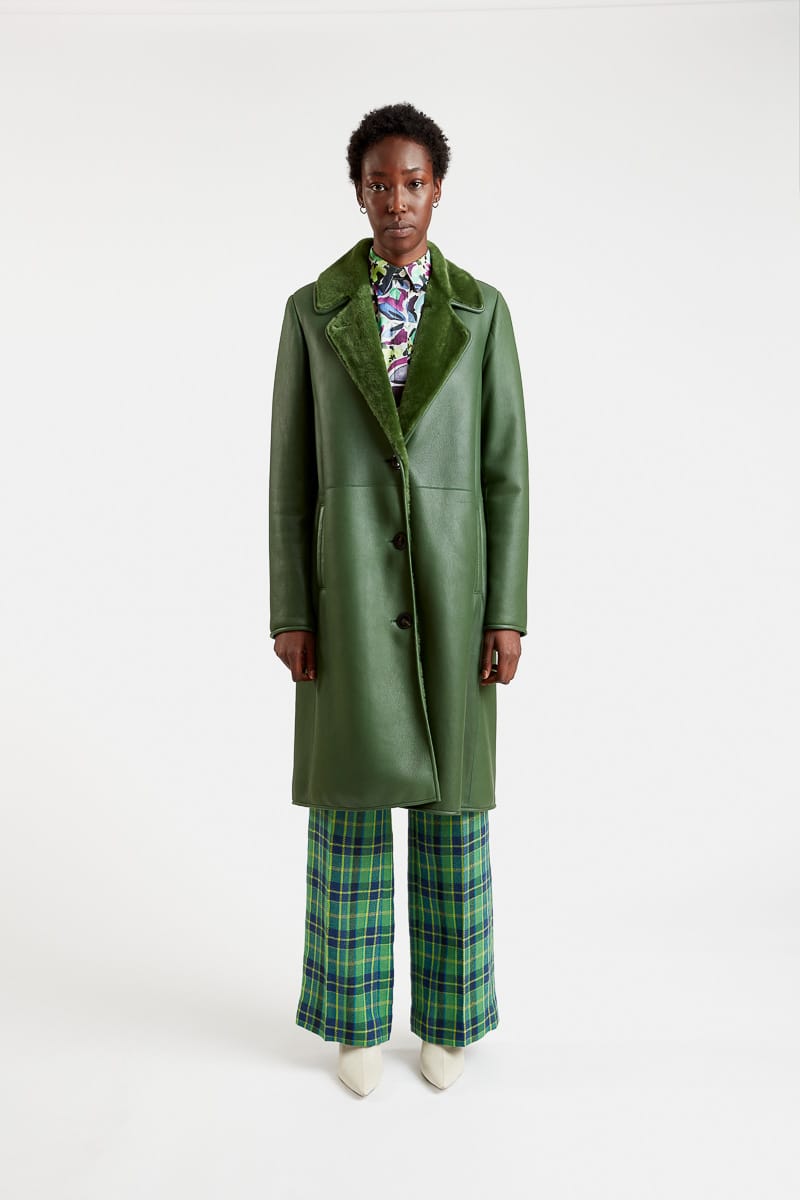 Libeccio-winter-coat-sheep-lamb-merino-returned-shearling-skins-buttons-pockets-collar-shirt-martingale-green-straight-1