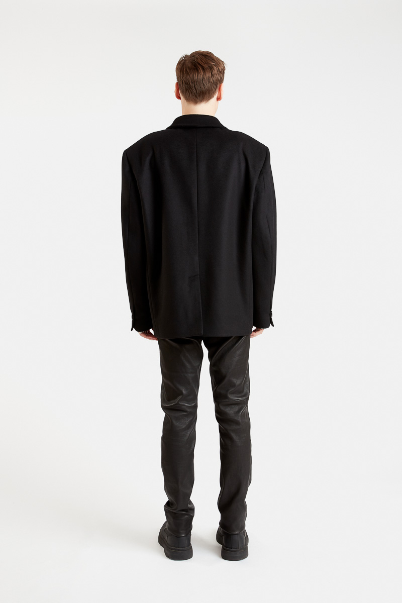 fu-jacket-crossover-suit-black-wool-warm-trendy-comfort-minimalist-design-29thoctober