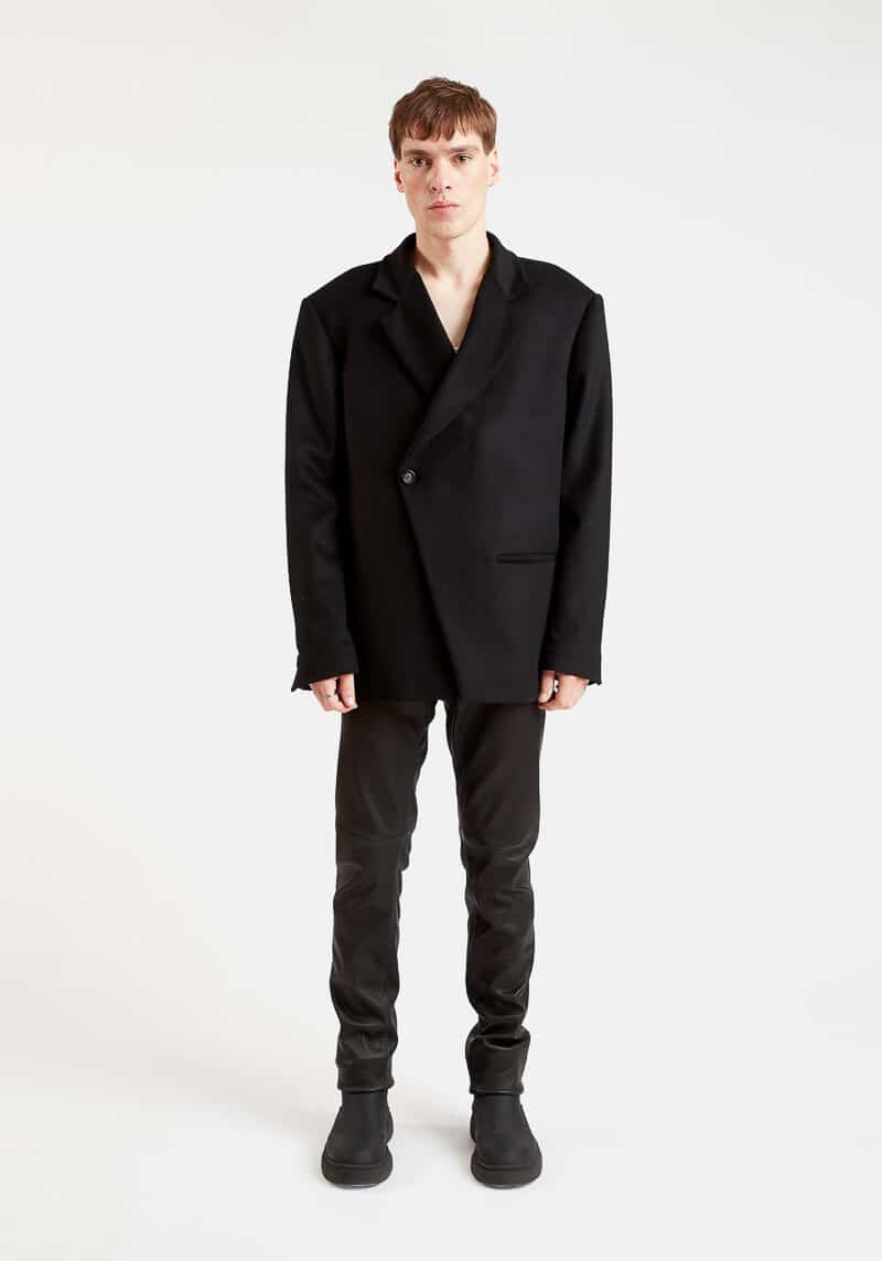 fu-jacket-crossover-suit-black-wool-warm-trendy-minimalist-design-29thoctober