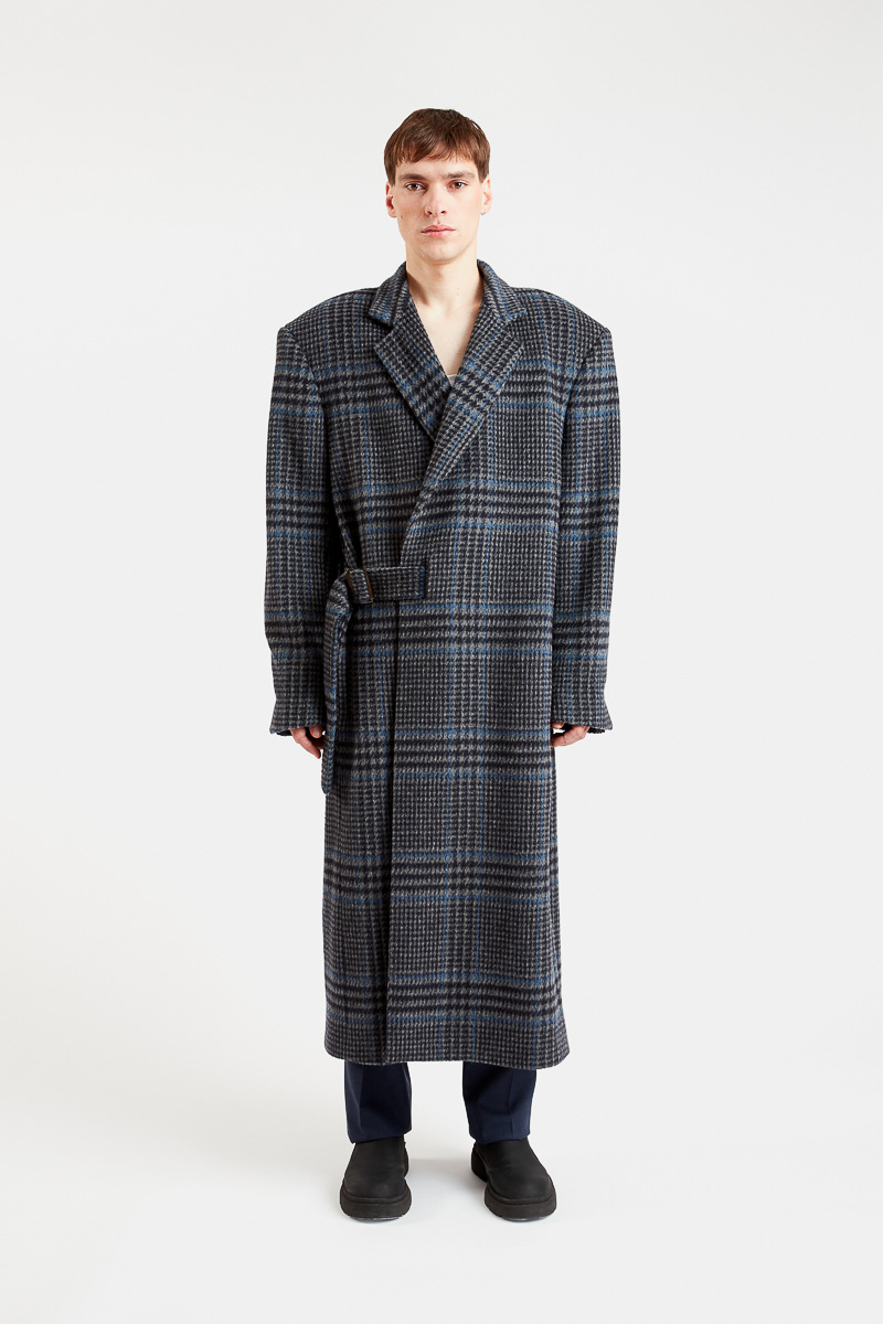 notori-long-coat-straight-cut-warm-cashmere-grey-blue-trendy-fashion-design-minimalist-luxury-winter-epaulettes-29thoctober