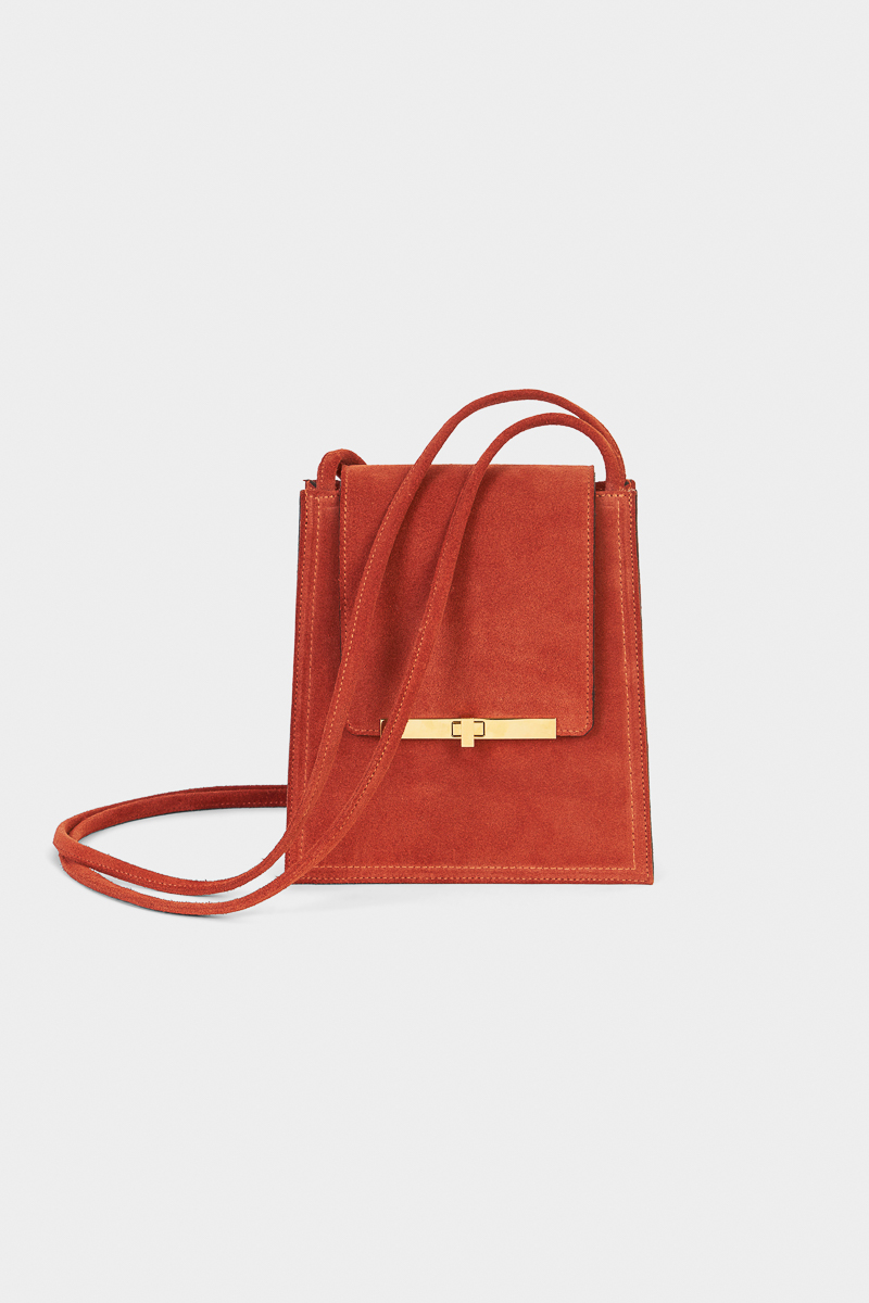 Luna-sac-a-main-cuir-veau-pleine-fleur-rust-unique-versatile-design-intemporel