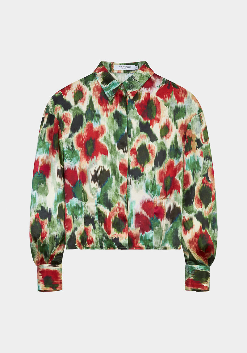 Gabriella-soie-vert-rouge-chemise-legere-design-poetique-raffinee-cintree