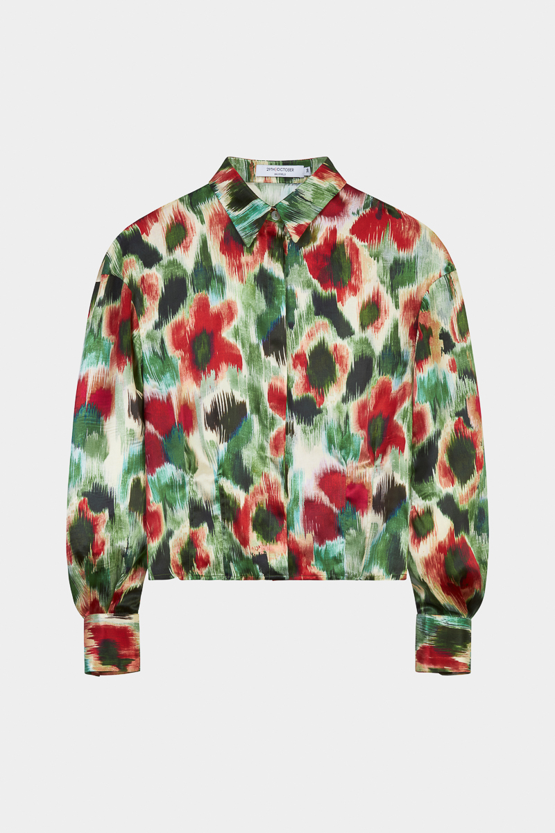 Gabriella-soie-vert-rouge-chemise-legere-design-poetique-raffinee-cintree