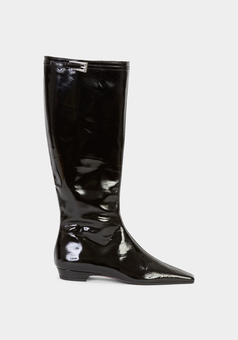 bottes-hautes-cuir-verni-noir-brillant-design-élégant-intemporel-luxe