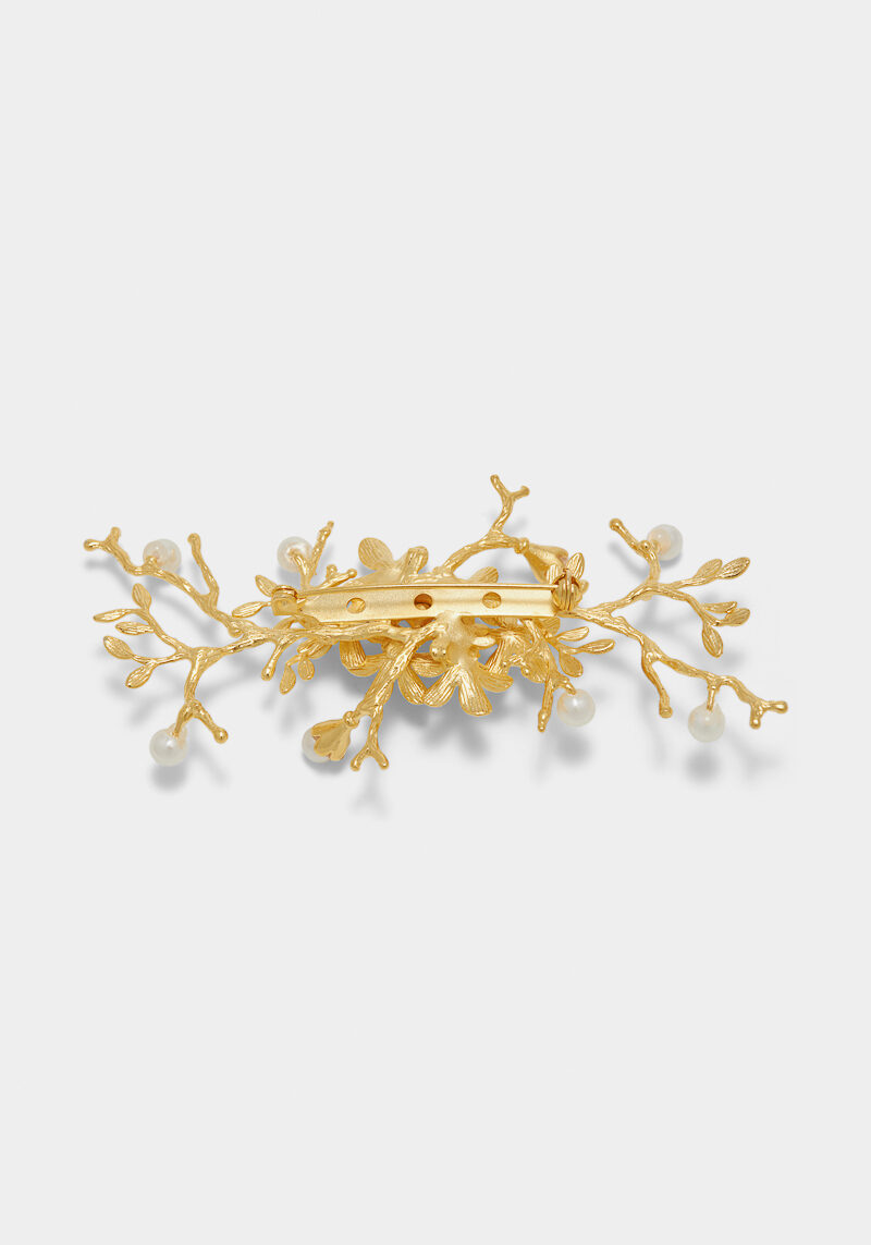 broche-plaqué-or-perles-design-élégant