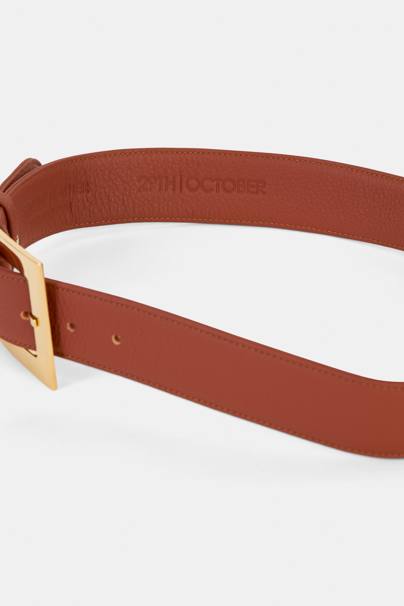 iris-mini-ceinture-cuir-cognac-design-élégant-intemporel-artisan