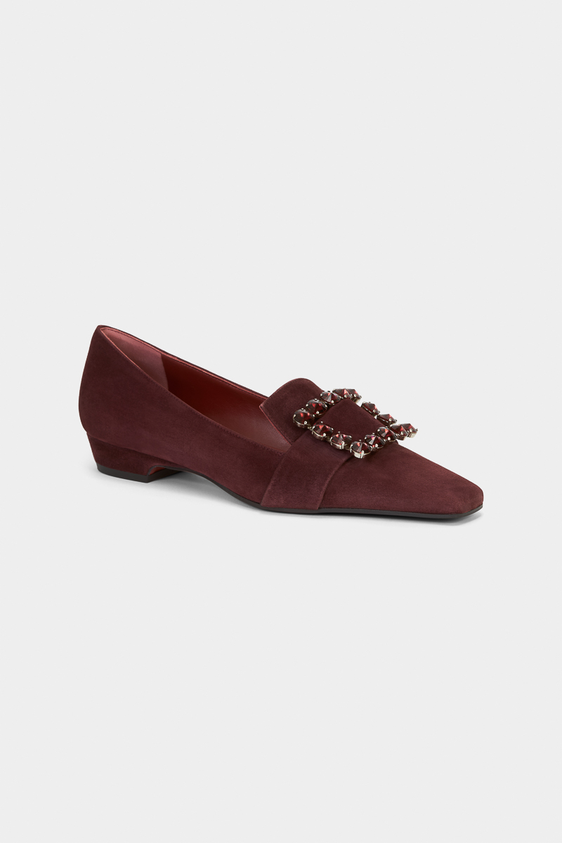 mocassins-daim-bordeaux-élégant-unique-bijoux-cristaux-bordeaux